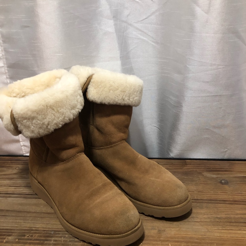 Ugg Amie Boot - Picture 4 of 8